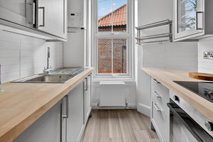 Photo 18- click for photo gallery